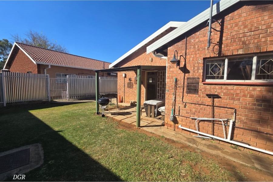 7 Bedroom Property for Sale in Cassandra Northern Cape